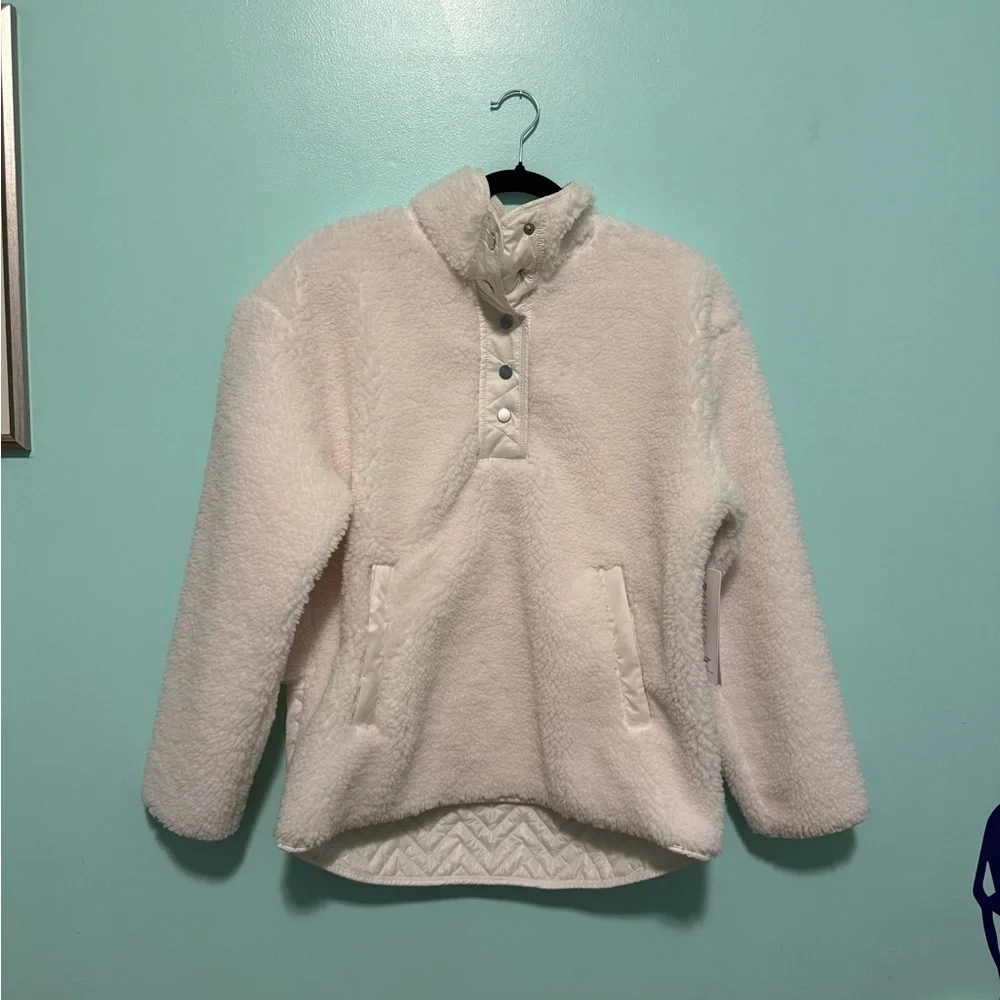 Athleta cozy Sherpa  Cream Pullover Fleece quarter snaps